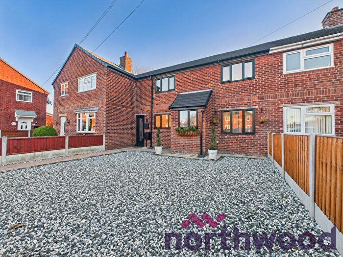 2 Bedroom Mews To Rent In George Vi Close, Middlewich, CW10