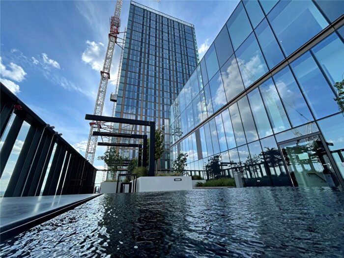 3 Bedroom Apartment To Rent In Victoria Residence, Silvercroft Street, Manchester, M15