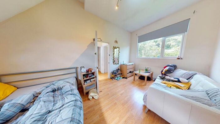 6 Bedroom Terraced House To Rent In Orston Drive, Wollaton, Nottingham, NG8