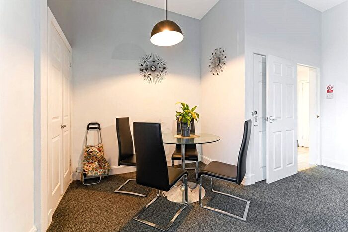 1 Bedroom Flat For Sale In Fullarton Street, Kilmarnock, East Ayrshire, KA1