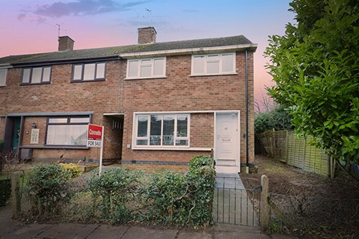 3 Bedroom End Of Terrace House For Sale In Bromwich Road, Hillmorton, Rugby, CV21