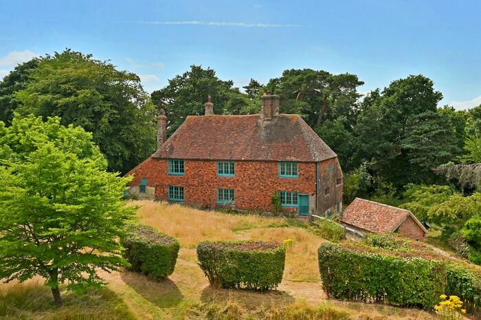 7 Bedroom Detached House For Sale In Ewhurst Green, Robertsbridge, TN32