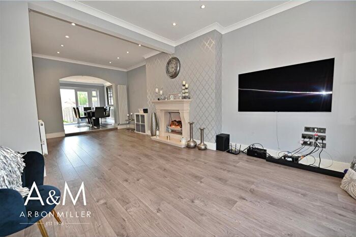 3 Bedroom Terraced House To Rent In Tomswood Hill, Hainault, IG6