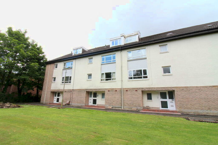 3 Bedroom Maisonette To Rent In Park View, Paisley, PA2