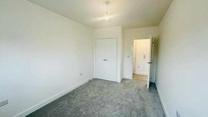 2 Bedroom Flat To Rent In Cherry Orchard, Swanscombe, DA10