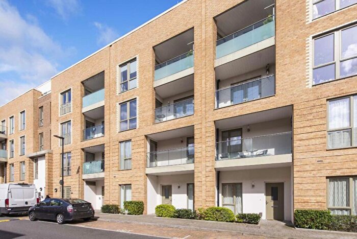 4 Bedroom Maisonette To Rent In Coxwell Boulevard, London, NW9