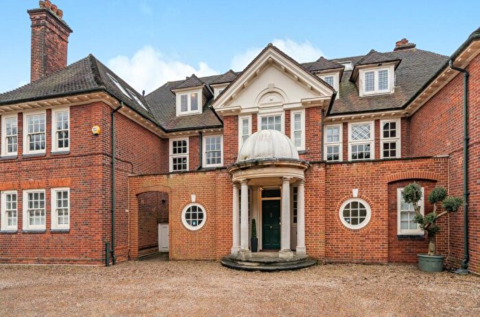1 Bedroom Flat To Rent In Woodlands Road Bickley, BR1