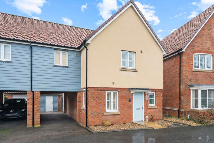 4 Bedroom Detached House For Sale In Flitchside Drive, Little Canfield, Dunmow, Essex, CM6