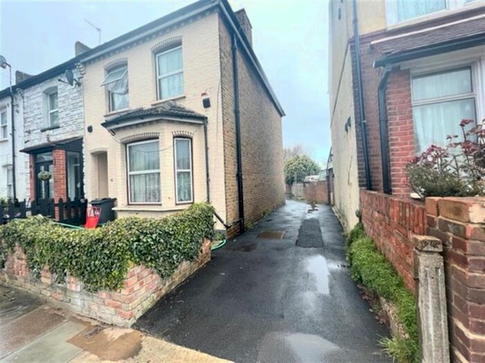 2 Bedroom Semi-Detached House To Rent In Church Road, Heston, TW5