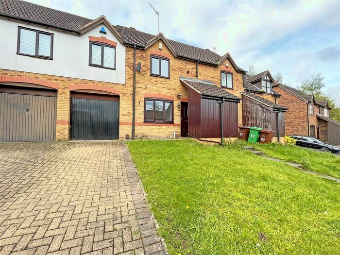 2 Bedroom Town House To Rent In Astley Drive, Mapperley, Nottingham, NG3