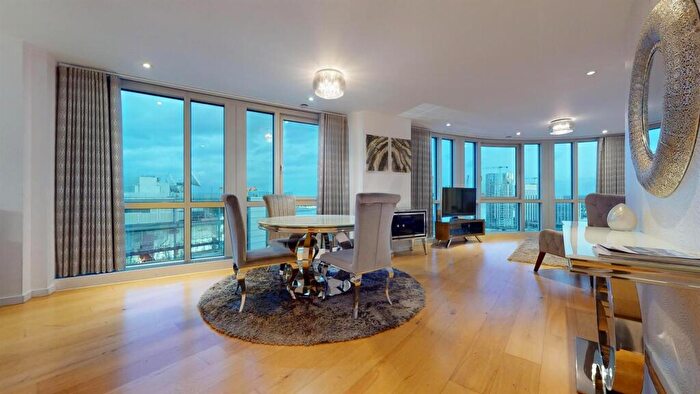 2 Bedroom Apartment To Rent In Ontario Tower, Fairmont Avenue, London, E14