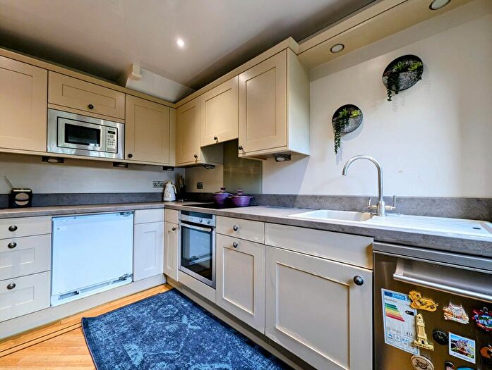 3 Bedroom Detached House For Sale In Daylesford Drive, Newcastle Upon Tyne, NE3