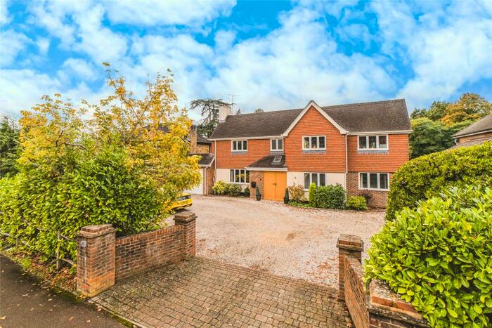 4 Bedroom Detached House To Rent In Parkway, Camberley, Surrey, GU15