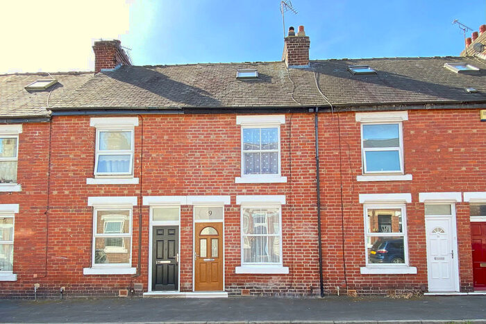 2 Bedroom Terraced House To Rent In South Beech Avenue, Harrogate, HG2