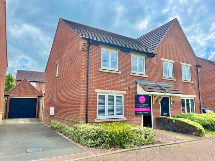 3 Bedroom Semi-Detached House To Rent In Ash Way, Didcot, OX11