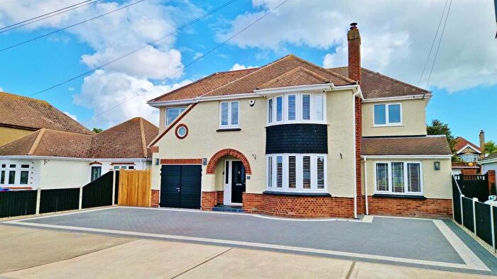 4 Bedroom Detached House For Sale In Mountview Road, East Clacton, CO15