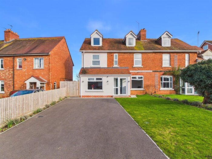 5 Bedroom Semi-Detached House For Sale In Brookfield Lane, Churchdown, Gloucester, GL3