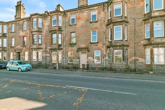2 Bedroom Flat To Rent In Glasgow Road, Dumbarton, West Dunbartonshire, G82