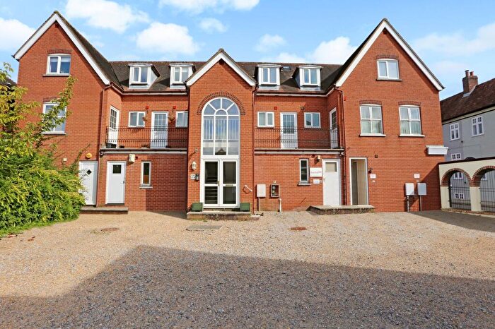 1 Bedroom Flat For Sale In Lower Basingwell Street, Bishops Waltham, SO32