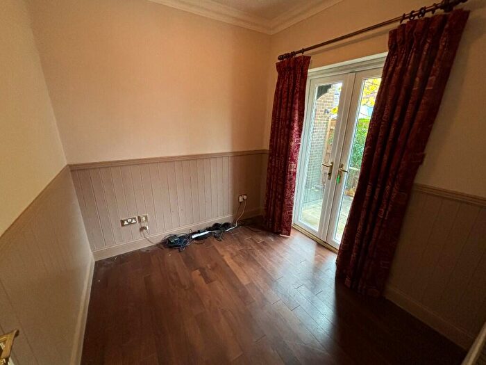 5 Bedroom Detached House To Rent In Glencrofts, Hockley, Essex, SS5