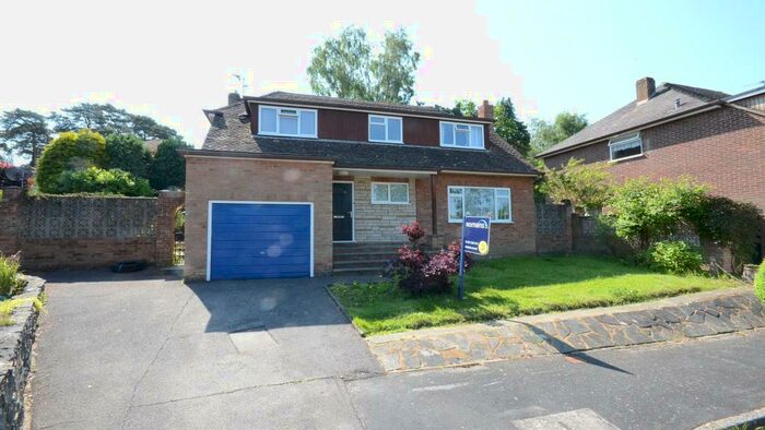 4 Bedroom Detached House To Rent In Basingbourne Close, GU52