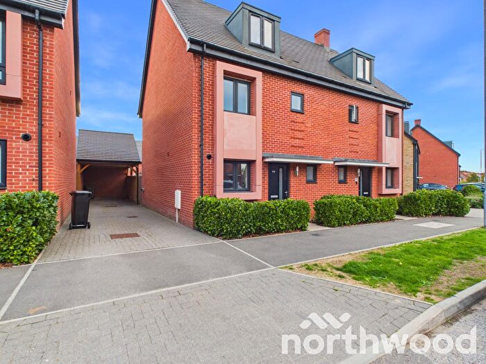 4 Bedroom Semi-Detached House To Rent In Heritage Road, Ashford, Ashford, TN25
