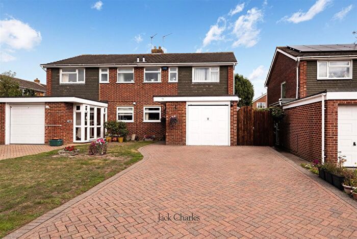 3 Bedroom Semi-Detached House For Sale In Cranford Road, Tonbridge, TN10