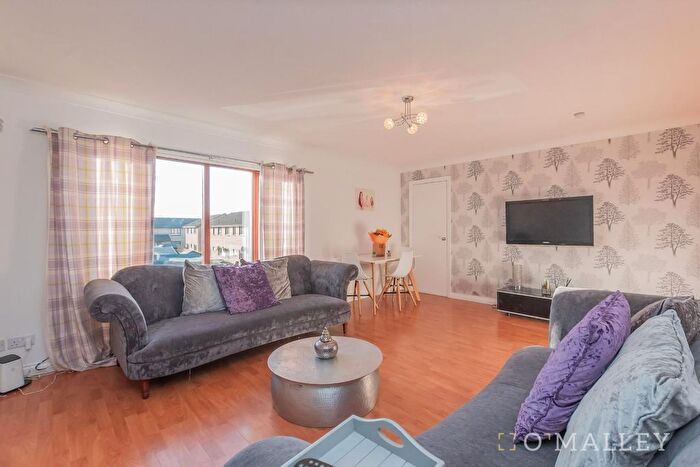 2 Bedroom Flat For Sale In Carpenters Wynd, Alloa, FK10