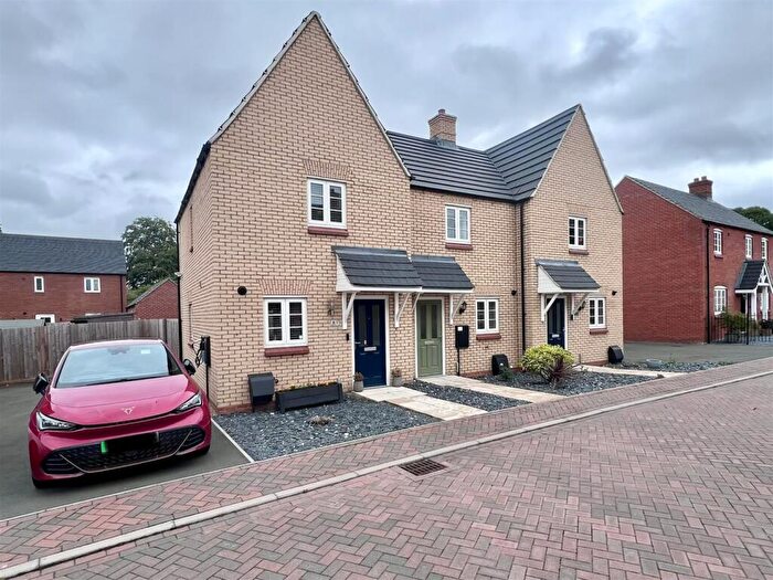 House For Sale In Hamilton Drive, Towcester, NN12