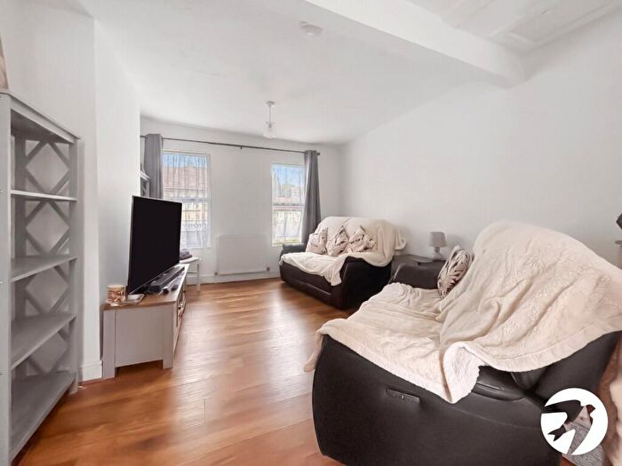 1 Bedroom Flat To Rent In St. Vincents Road, Dartford, Kent, DA1