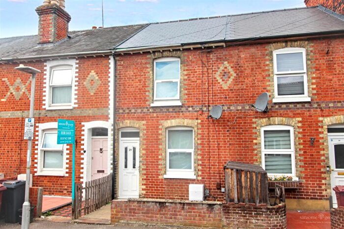 2 Bedroom Terraced House For Sale In Chester Street, Reading, RG30