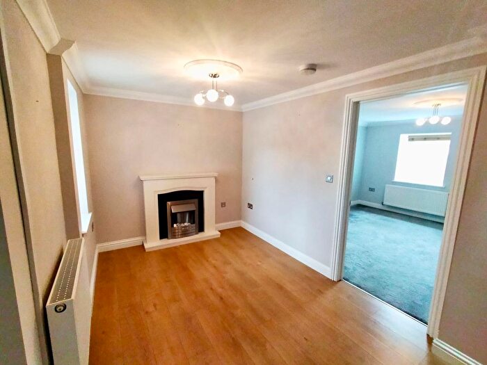 2 Bedroom End Of Terrace House To Rent In Brecon Road, Hirwaun, CF44