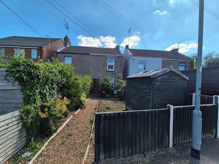 2 Bedroom End Of Terrace House To Rent In Wisbech Road, Kings Lynn, PE30