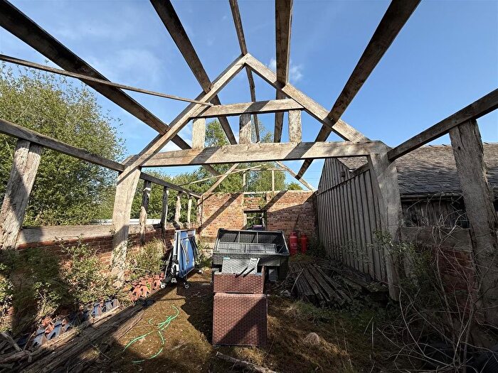 4 Bedroom Barn Conversion For Sale In Pool Quay, Welshpool, SY21