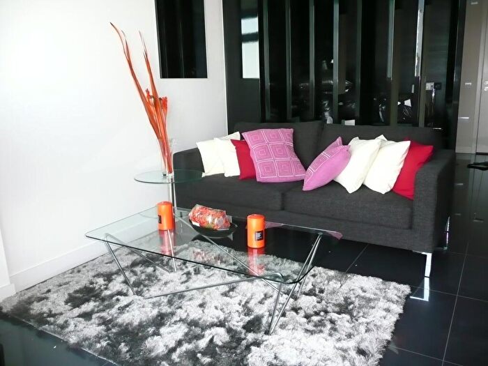 Studio To Rent In Pan Peninsula Square, London, E14