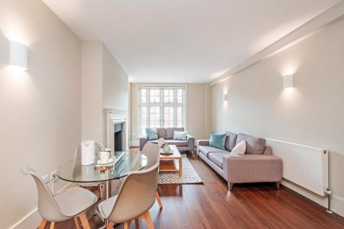 2 Bedroom Flat To Rent In Welbeck Street, London, W1G