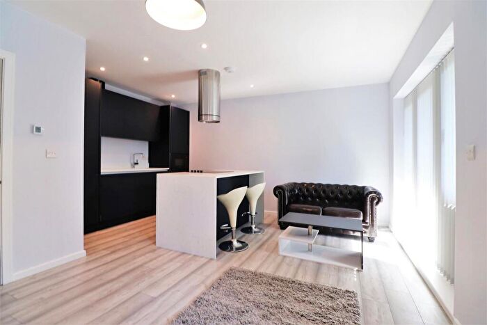 2 Bedroom Flat To Rent In Welling High Street, Welling, DA16