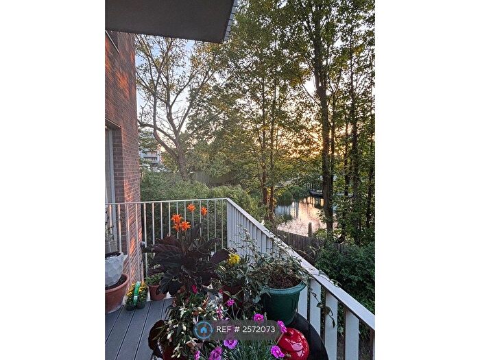 2 Bedroom Flat To Rent In Kennard Apartments, London, SE18