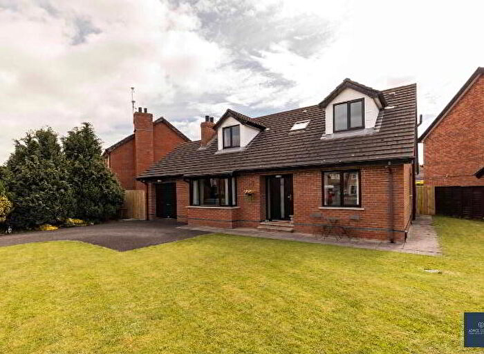 3 Bedroom Chalets For Sale In Carnreagh, Craigavon, BT64
