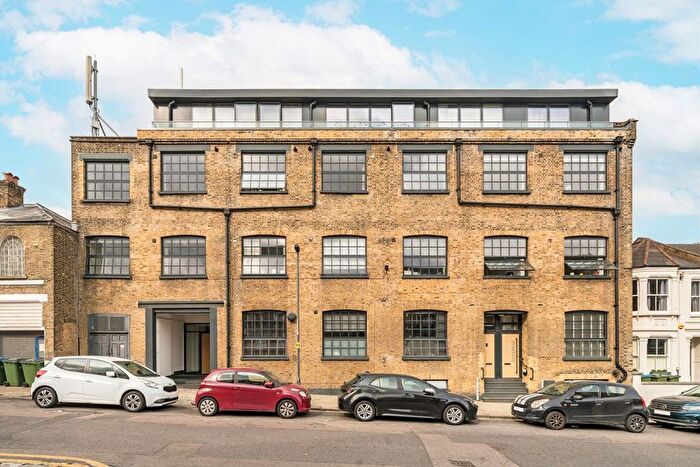 1 Bedroom Flat To Rent In Woodrow, Charlton, SE18