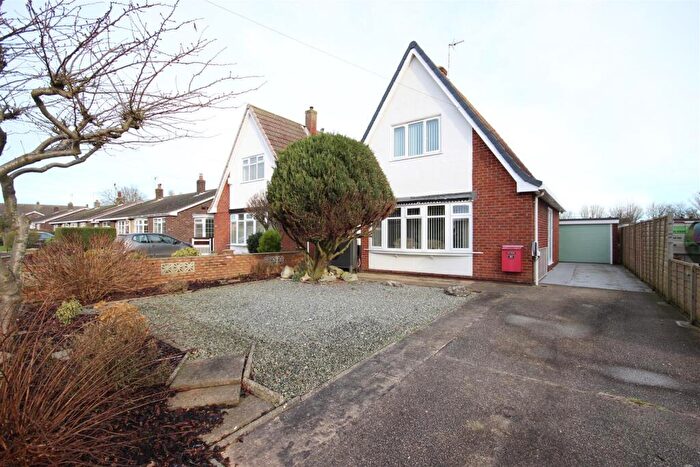 2 Bedroom Detached House For Sale In Queens Mead, Aldbrough, HU11