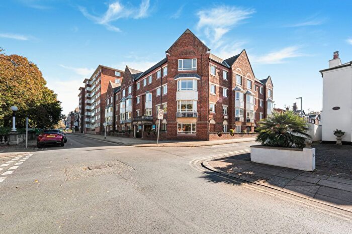 1 Bedroom Flat For Sale In Southport, PR8