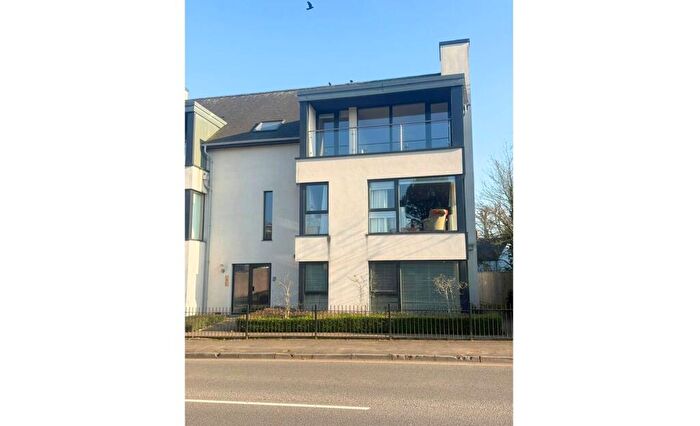 2 Bedroom Flat For Sale In Dixton Road, Monmouth, NP25