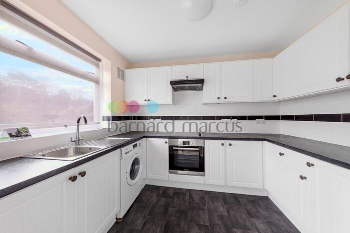 2 Bedroom Flat To Rent In Chatsworth Road, Croydon CR0