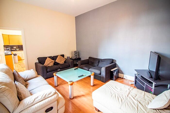 1 Bedroom House Of Multiple Occupation To Rent In Bury Street, M26