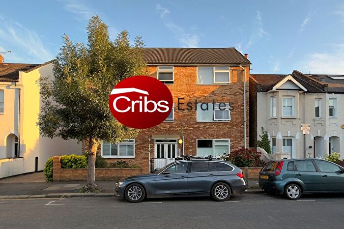 1 Bedroom Flat For Sale In Royston Lodge, SW19