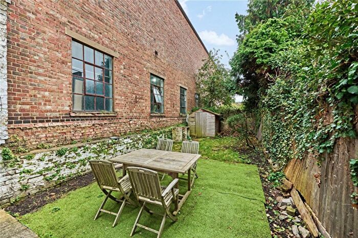 1 Bedroom Flat For Sale In Hugon Road, London, SW6