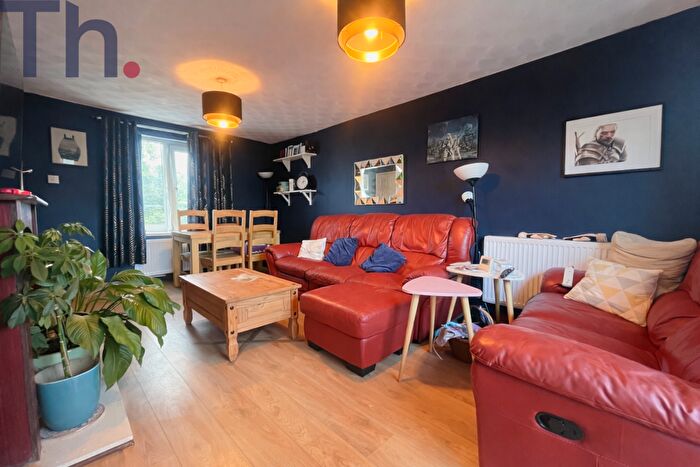 3 Bedroom Semi-Detached House For Sale In Newport, Isle Of Wight, PO30