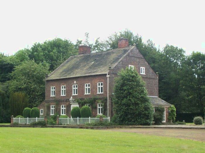 5 Bedroom Detached House To Rent In Congleton, CW12