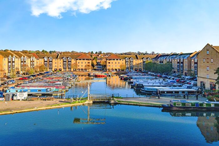 2 Bedroom Flat For Sale In Stationers Place, Hemel Hempstead, HP3